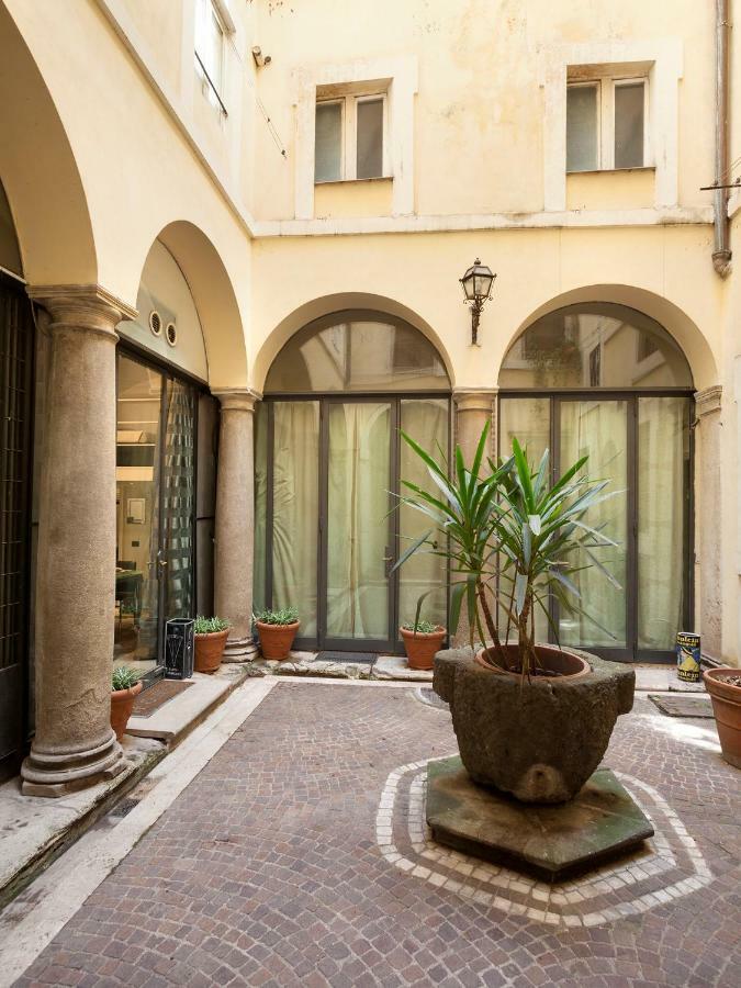 Lucrezia Borgia * Roma